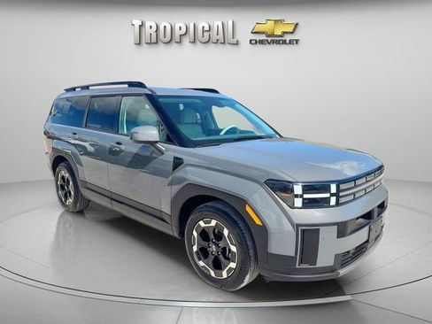 Used 2025 Hyundai Santa Fe SEL image 7