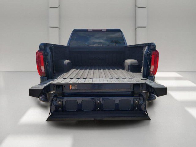 Used 2023 GMC Sierra 1500 SLT w/ SLT Premium Package AWD/4WD image 8
