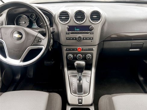Used 2015 Chevrolet Captiva Sport LS image 19