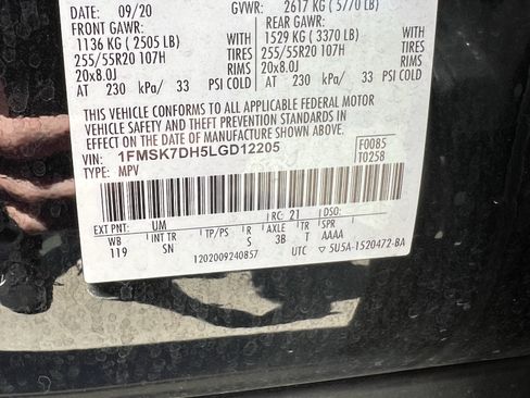 Used 2020 Ford Explorer XLT w/ Equipment Group 202A RWD image 37