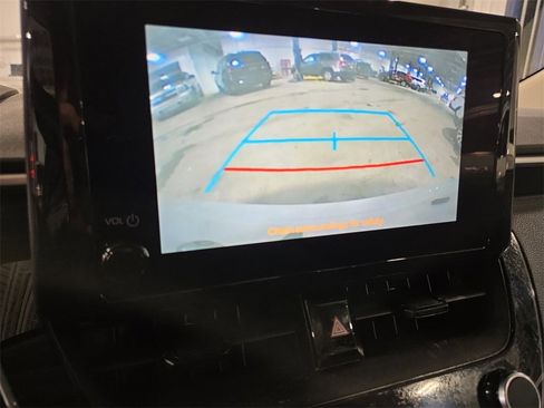 Used 2024 Toyota Corolla LE image 18