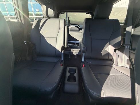 Used 2025 Lexus GX 550 550 Premium+ w/ Accessory Package (2T) image 16