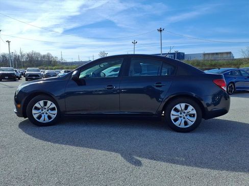 Used 2014 Chevrolet Cruze LS image 29