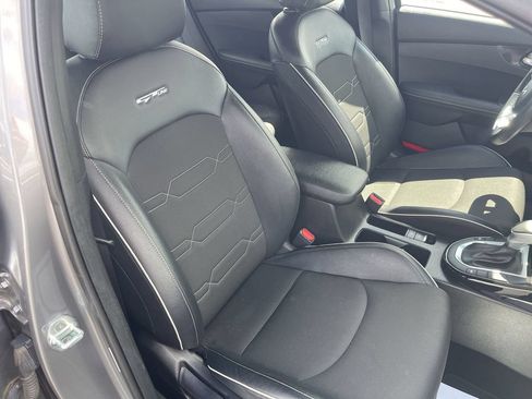 Used 2022 Kia Forte GT-Line w/ GT-Line Technology Package FWD image 28