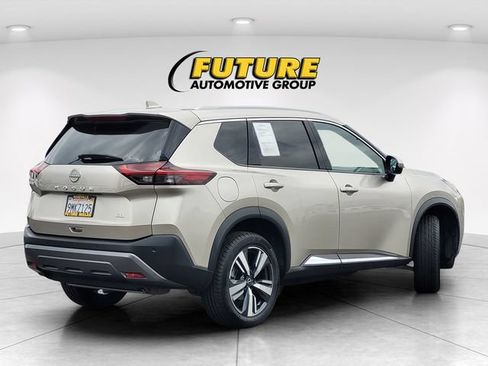 Used 2023 Nissan Rogue SL FWD image 4