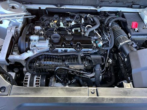 Used 2018 Volvo XC90 T6 Momentum w/ Convenience Package image 33