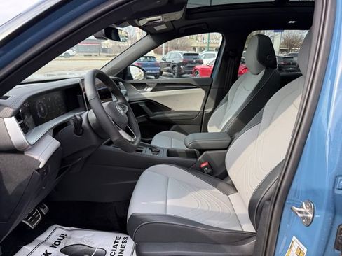 New 2026 Volkswagen Tiguan SE R-Line AWD/4WD image 10