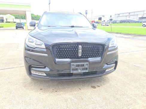 Used 2022 Lincoln Aviator Reserve w/ Equipment Group 201A AWD/4WD image 2
