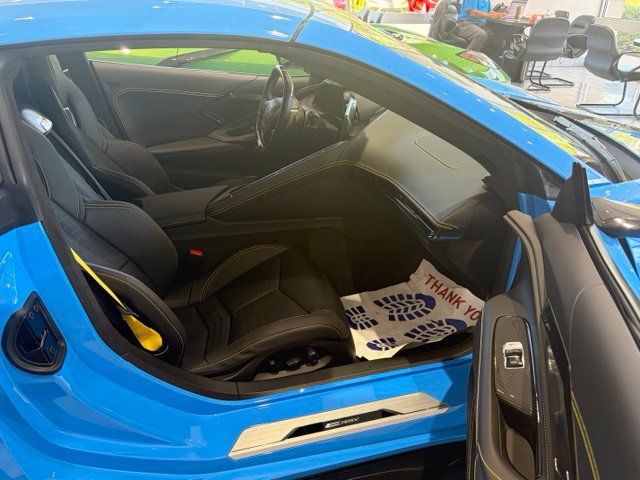 Used 2025 Chevrolet Corvette E-Ray AWD/4WD image 35