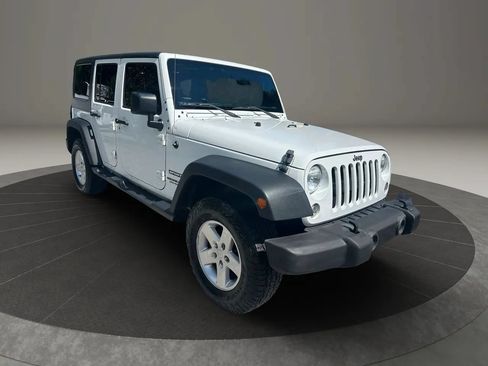Used 2017 Jeep Wrangler Unlimited Sport w/ Connectivity Group AWD/4WD image 2