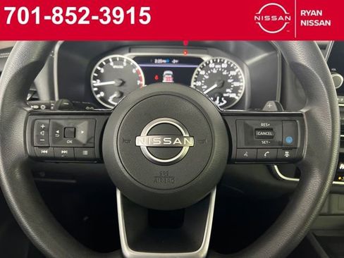 Certified 2023 Nissan Rogue SV image 17