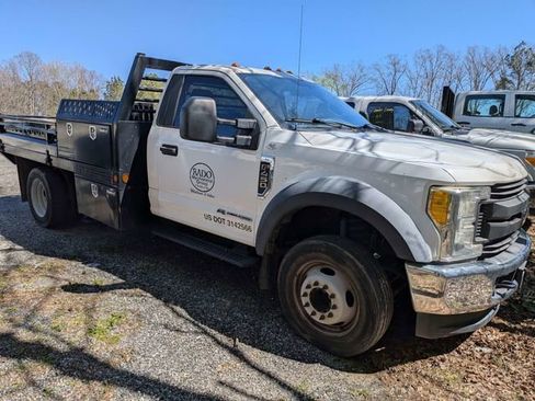 Used 2017 Ford F450 XL image 4