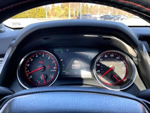 Used 2018 Toyota Camry XSE image 9