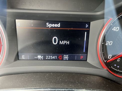 Certified 2023 Chevrolet TrailBlazer RS w/ Sun and Liftgate Package image 12