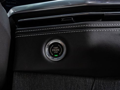 Used 2026 Cadillac Escalade Platinum Sport w/ LPO, ONYX Package image 23