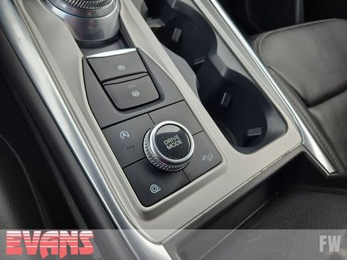 Used 2023 Ford Explorer XLT w/ Equipment Group 202A AWD/4WD image 11