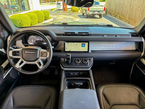 Used 2023 Land Rover Defender 110 S AWD/4WD image 2