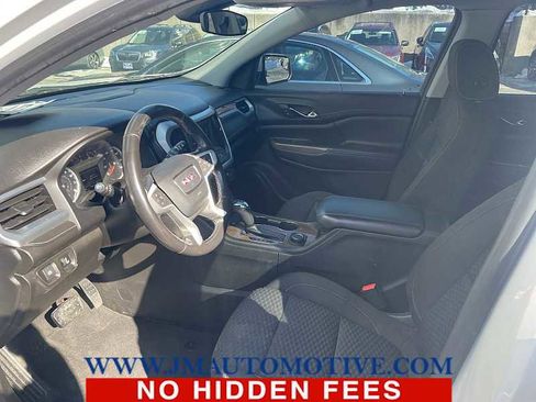 Used 2019 GMC Acadia SLE image 2