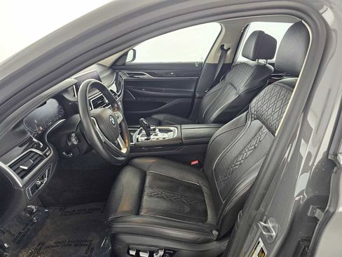 Used 2020 BMW 745e xDrive AWD/4WD image 20