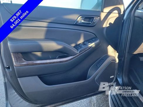 Used 2019 Chevrolet Suburban LT image 11