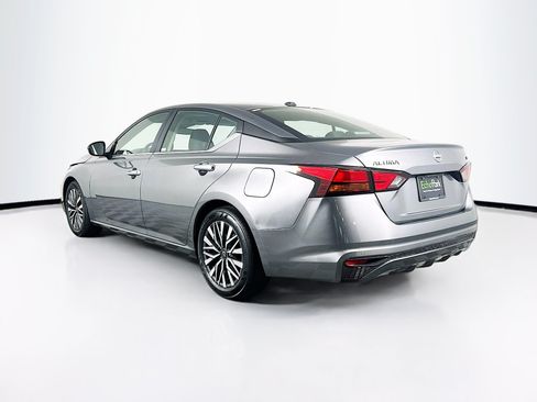 Used 2024 Nissan Altima 2.5 SV FWD image 5