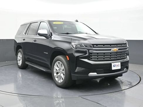 Used 2024 Chevrolet Tahoe Premier AWD/4WD image 19