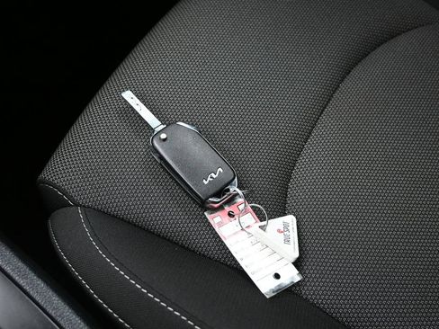 Used 2024 Kia Forte LXS FWD image 24