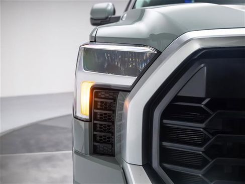 Used 2023 Toyota Tundra Limited w/ TRD Off-Road Package image 10