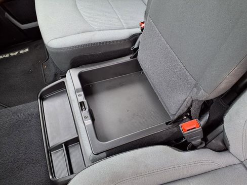 Used 2024 RAM 2500 Big Horn w/ Bed Utility Group image 23