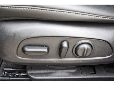 Used 2025 Chevrolet Trax ACTIV w/ Driver Confidence Package image 31