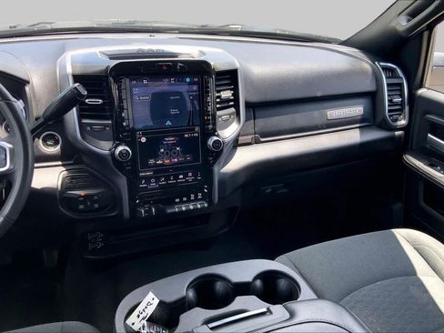 Used 2025 RAM 2500 Big Horn AWD/4WD image 7