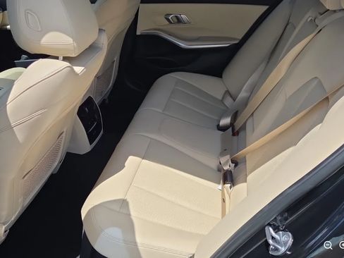 Used 2022 BMW 330i Sedan w/ Premium Package 2 RWD image 11