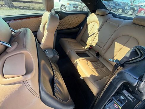 Used 2008 Mercedes-Benz CLK 350 Coupe image 14