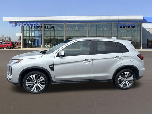 Used 2024 Mitsubishi Outlander Sport ES AWD/4WD image 2