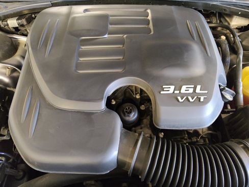 Used 2017 Dodge Challenger SXT RWD image 30