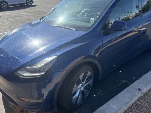 Used 2021 Tesla Model Y Long Range AWD/4WD image 6