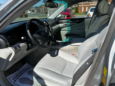 Used 2010 Lexus LS 460 image 11