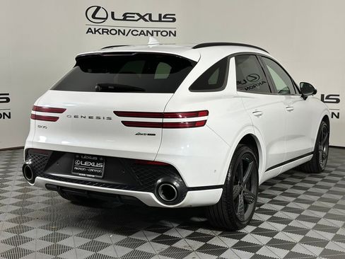 Used 2022 Genesis GV70 3.5T Sport w/ Sport Prestige Package AWD/4WD image 7