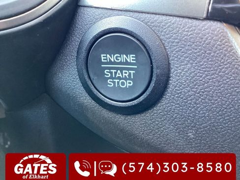 Used 2025 Ford Escape Active image 19