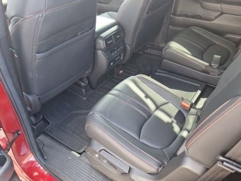 Used 2023 Honda Pilot TrailSport image 18
