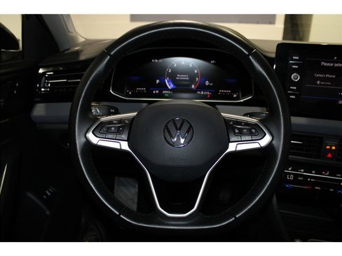 Used 2025 Volkswagen Jetta SE image 25