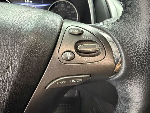 Used 2021 Nissan Murano SV FWD image 11