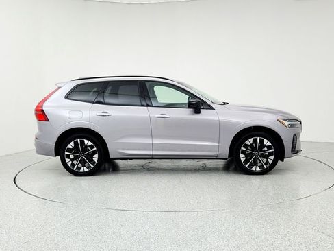 New 2026 Volvo XC60 B5 Plus w/ Climate Package image 4