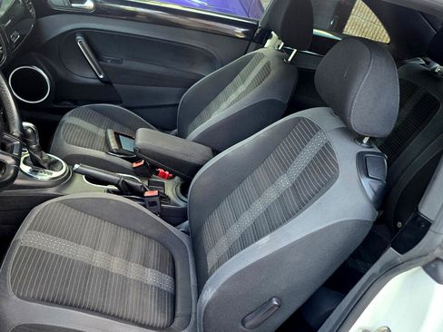 Used 2013 Volkswagen Beetle 2.0T image 11