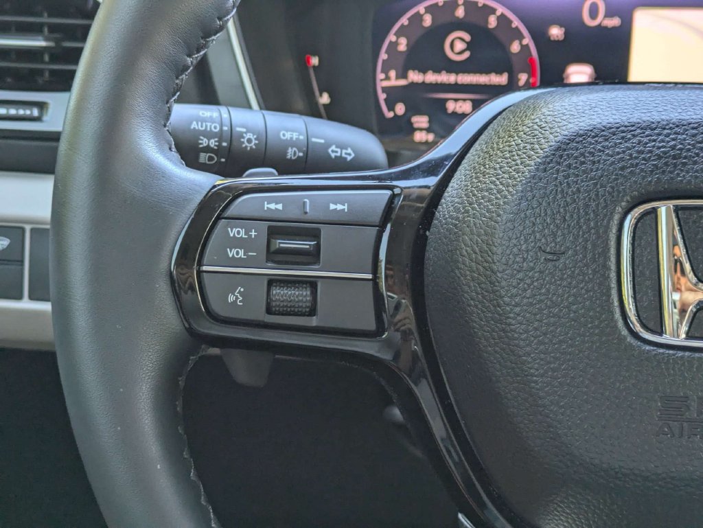 Used 2026 Honda Pilot Elite image 28