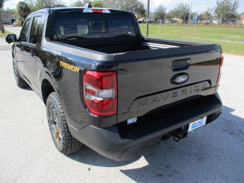 New 2025 Ford Maverick Tremor image 5