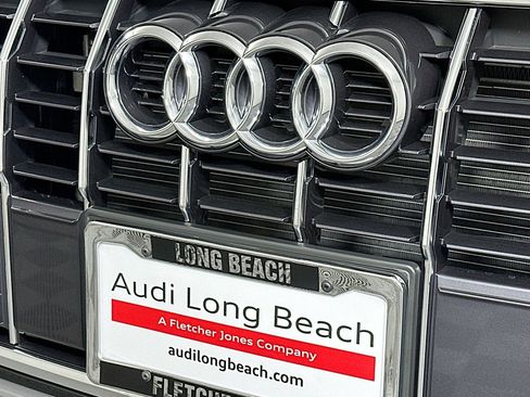 Used 2025 Audi Q3 2.0T Premium w/ Convenience Package image 15