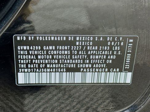 Used 2016 Volkswagen Jetta Sport FWD image 31