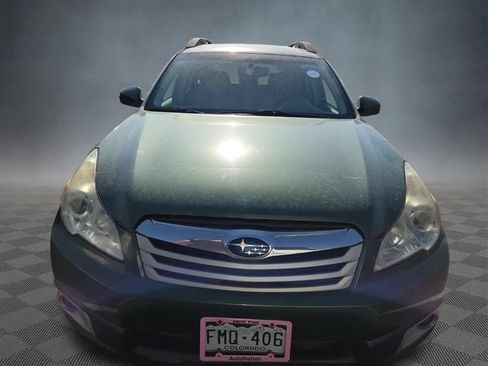 Used 2011 Subaru Outback 2.5i Premium w/ All-Weather Pkg AWD/4WD image 2
