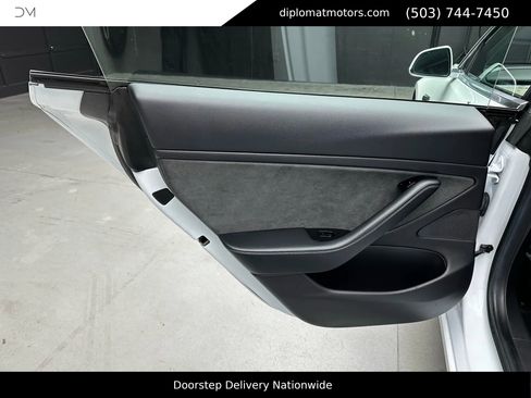 Used 2019 Tesla Model 3 Long Range image 25